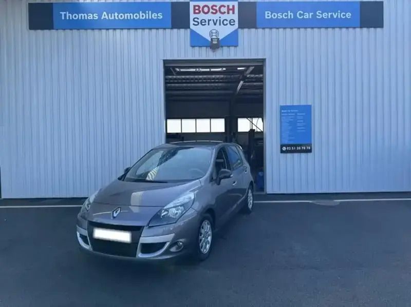 Gris Utilisé 2011 Renault Scénic III Monospace | 8 500 € (Prix juste) - Image 1/4