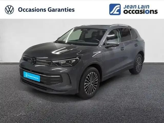 Gris dauphin Occasion 2025 VW Tiguan SUV | 47 990 € (Prix cher) - Image 1/4