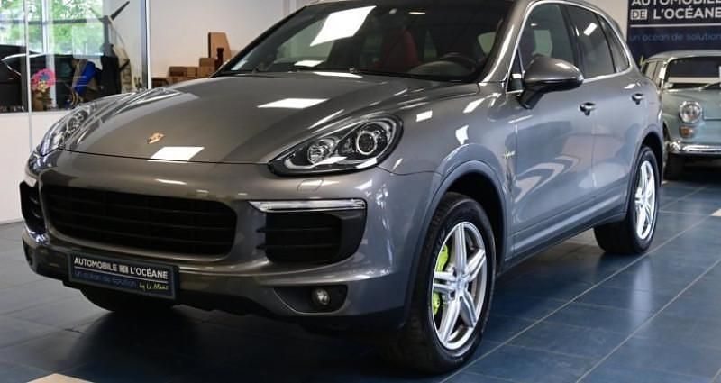 Gris Utilisé 2015 Porsche Cayenne SUV | 45 298 € (Prix juste) - Image 1/4
