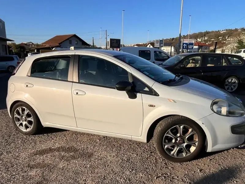 Utilisé 2011 Fiat Punto Evo Emotion Citadine | 4 350 € - Image 1/4