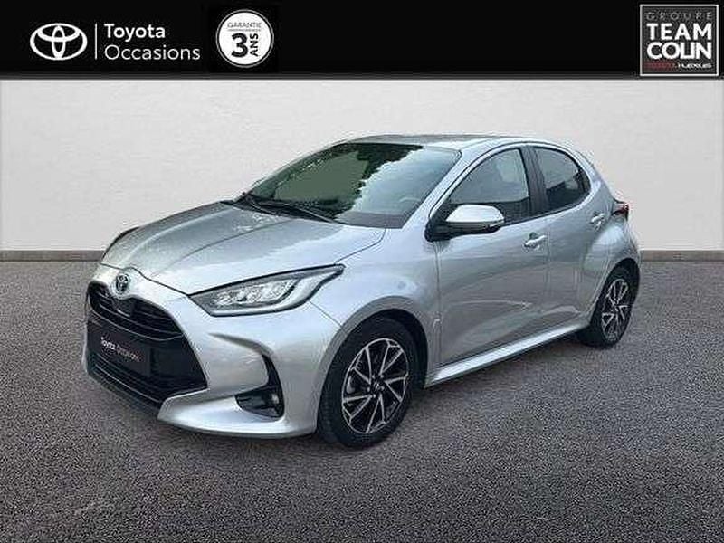 Utilisé 2022 Toyota Yaris Hybrid Design Berline | 19 490 € (Prix juste) - Image 1/1