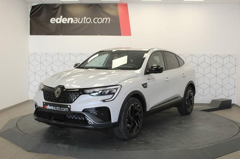 Blanc Utilisé 2025 Renault Arkana Esprit Alpine SUV | 30 850 € (Prix cher) - Image 1/4