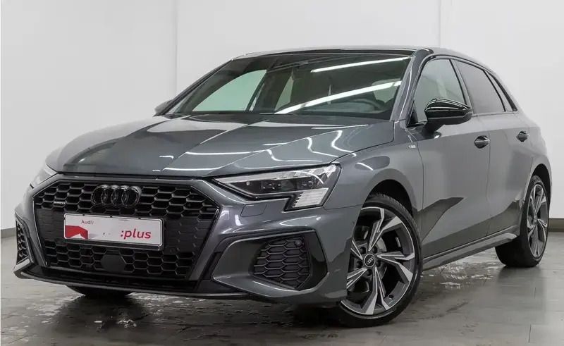 Gris Utilisé 2022 Audi A3 Berline | 39 990 € - Image 1/4