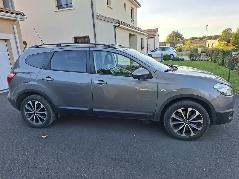 Utilisé 2014 Nissan Qashqai +2 Tekna SUV | 7 290 € - Image 1/4