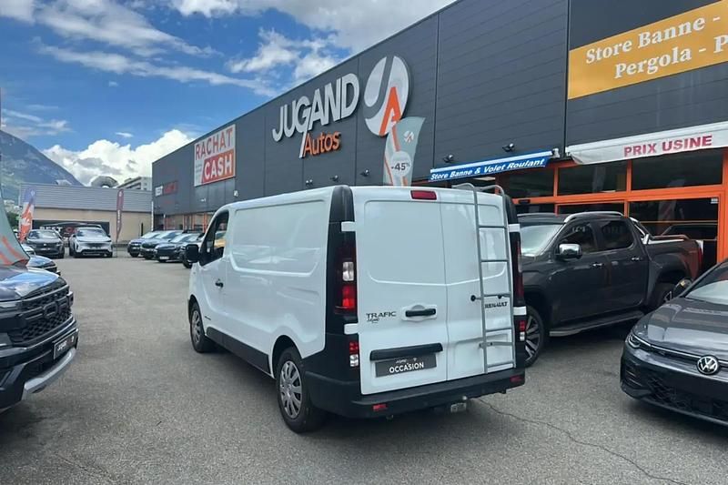 Blanc Utilisé 2015 Renault Trafic Van | 13 480 € - Image 1/4