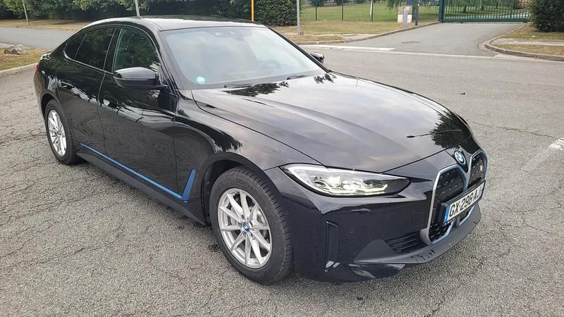 Noir Utilisé 2022 BMW i4 Berline | 32 800 € - Image 1/4