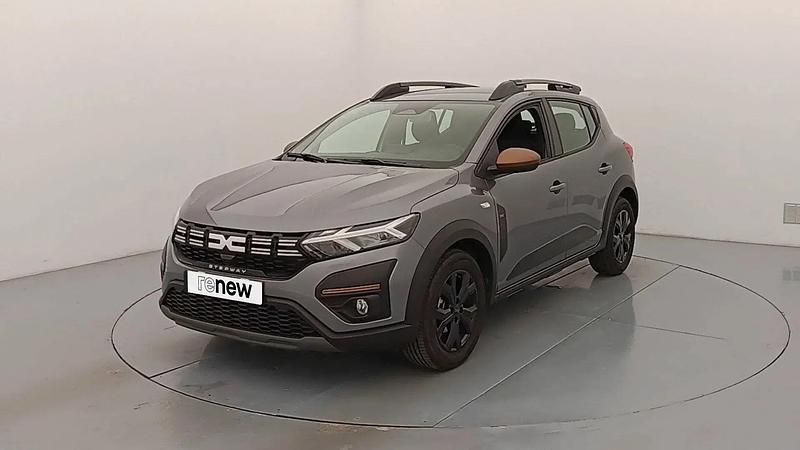 Gris Utilisé 2025 Dacia Sandero Extreme Citadine | 18 299 € (Prix assez cher) - Image 1/4