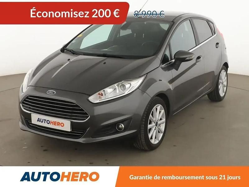 Gris Utilisé 2015 Ford Fiesta Titanium Citadine | 8 790 € (Prix assez cher) - Image 1/2