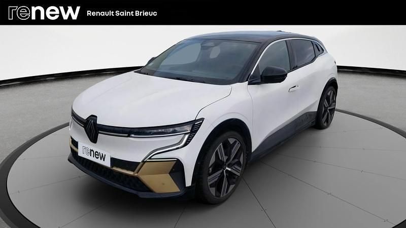 Blanc Utilisé 2022 Renault Mégane Iconic Berline | 24 850 € (Prix juste) - Image 1/4