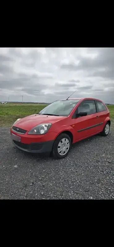 Utilisé 2008 Ford Fiesta Ghia Citadine | 1 900 € (Prix juste) - Image 1/4