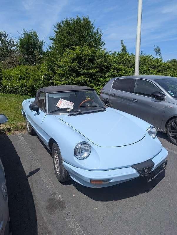 Occasion Alfa Romeo Spider 131 ch (96 kW) 1983 Cabriolet