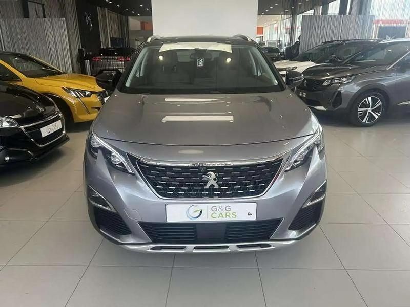 Gris Utilisé 2019 Peugeot 3008 Allure SUV | 17 990 € (Prix juste) - Image 1/4