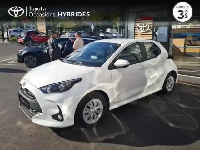 Occasion Toyota Yaris Hybrid 116 ch (85 kW) 2023 Blanc Berline
