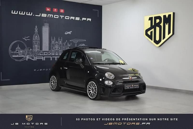 Noir Utilisé 2022 Abarth 595 Citadine | 16 995 € (Prix juste) - Image 1/4
