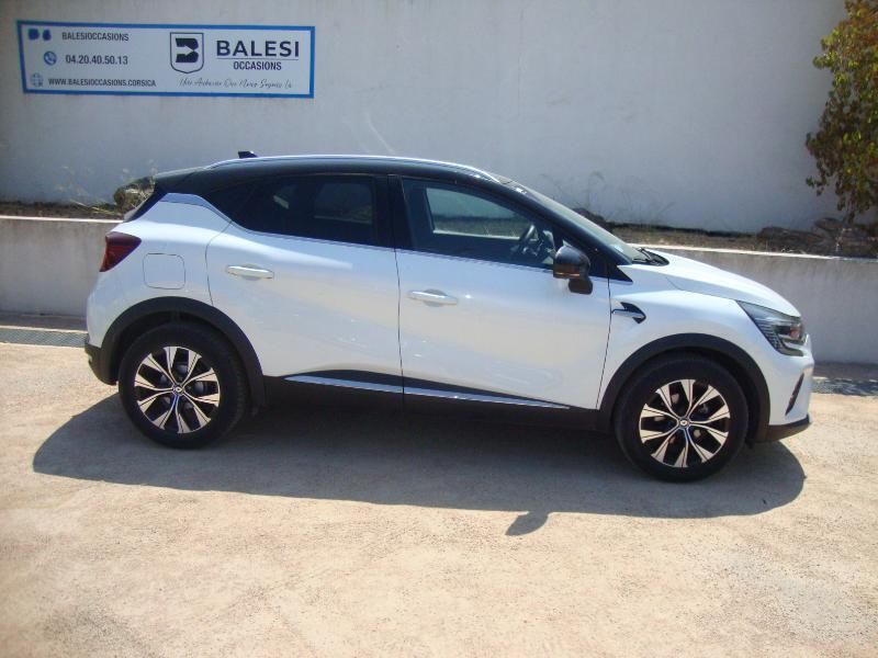 Blanc Utilisé 2023 Renault Captur Techno SUV | 21 000 € (Prix assez cher) - Image 1/4