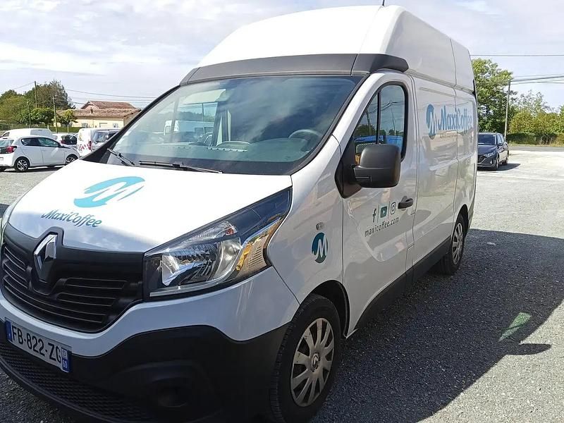 Blanc Occasion 2018 Renault Trafic Monospace | 8 480 € (Bon prix) - Image 1/4