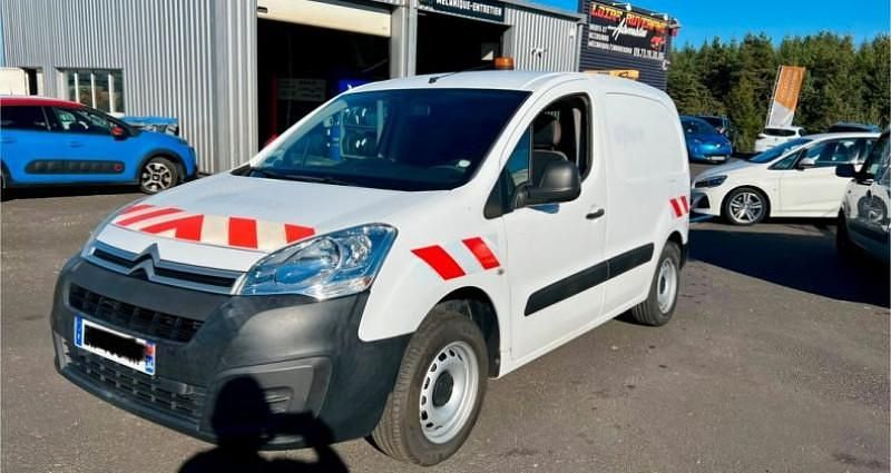 Blanc Utilisé 2018 Citroën Berlingo Monospace | 8 900 € - Image 1/4