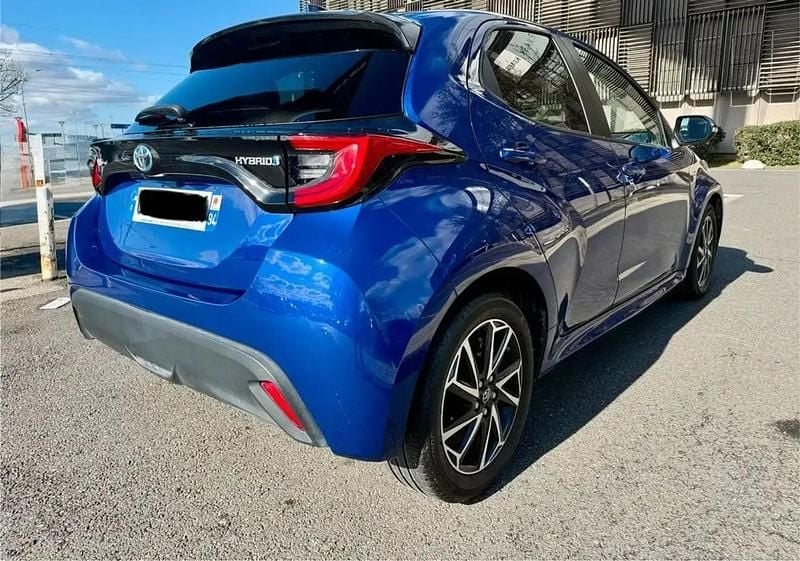 Occasion Toyota Yaris Hybrid Design 117 ch (86 kW) 2021 Bleu Citadine