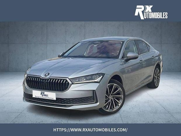 Gris Utilisé 2024 Skoda Superb LAURIN & KLEMENT | 38 900 € (Prix assez cher) - Image 1/4