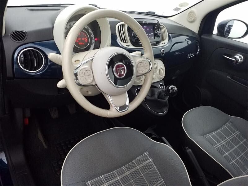 Gris Utilisé 2018 Fiat 500 Lounge Berline | 10 990 € (Prix juste) - Image 1/1
