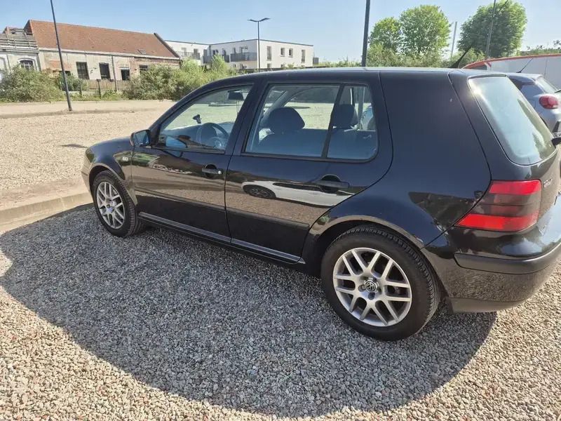 Utilisé 2001 VW Golf IV Berline | 3 900 € - Image 1/4