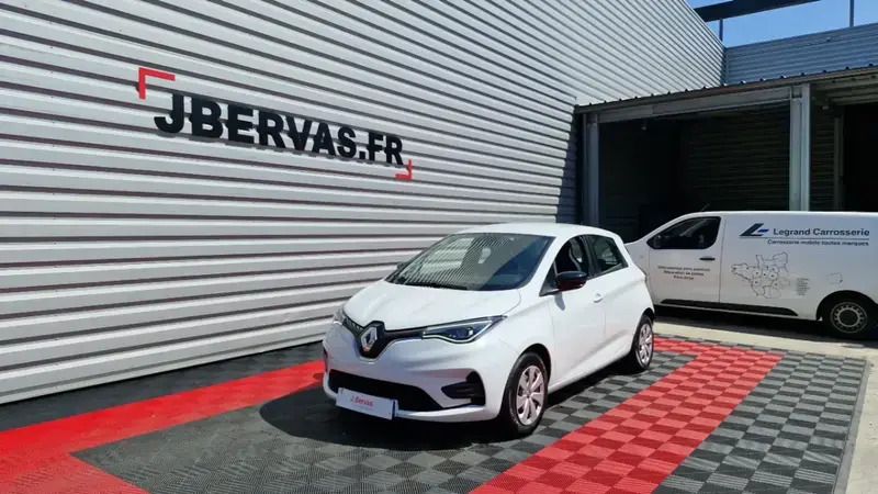 Blanc Utilisé 2021 Renault Zoe Business Citadine | 13 690 € (Prix juste) - Image 1/4