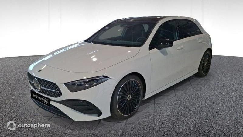 Blanc Nouvelle 2025 Mercedes A200 AMG line Berline | 42 490 € (Prix juste) - Image 1/4