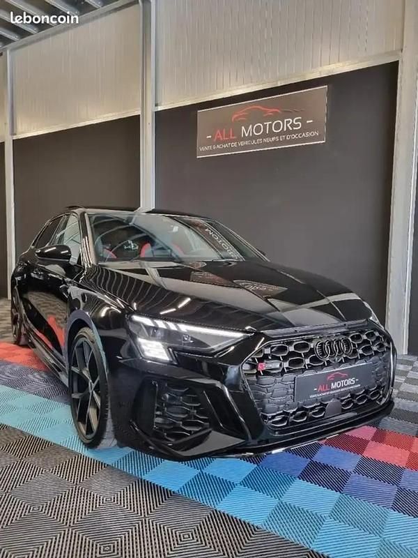 Noir Utilisé 2023 Audi RS3 Sport Citadine | 84 990 € - Image 1/4