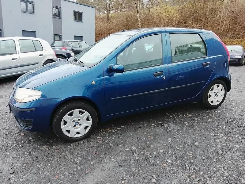 Occasion Fiat Punto Emotion 79 ch (58 kW) 2005 Bleu Citadine