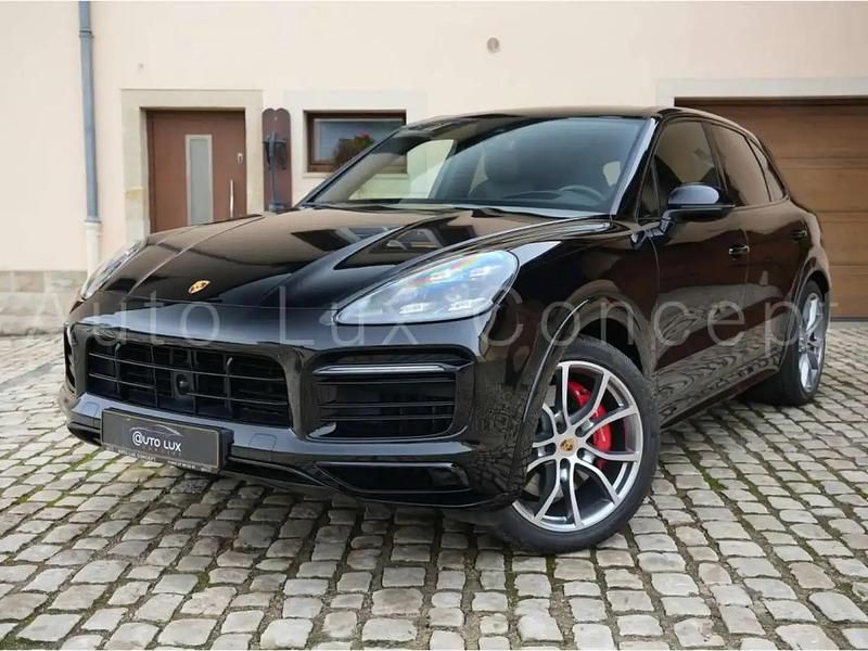 Noir Occasion 2021 Porsche Cayenne GTS SUV | 64 890 € (Prix juste) - Image 1/4