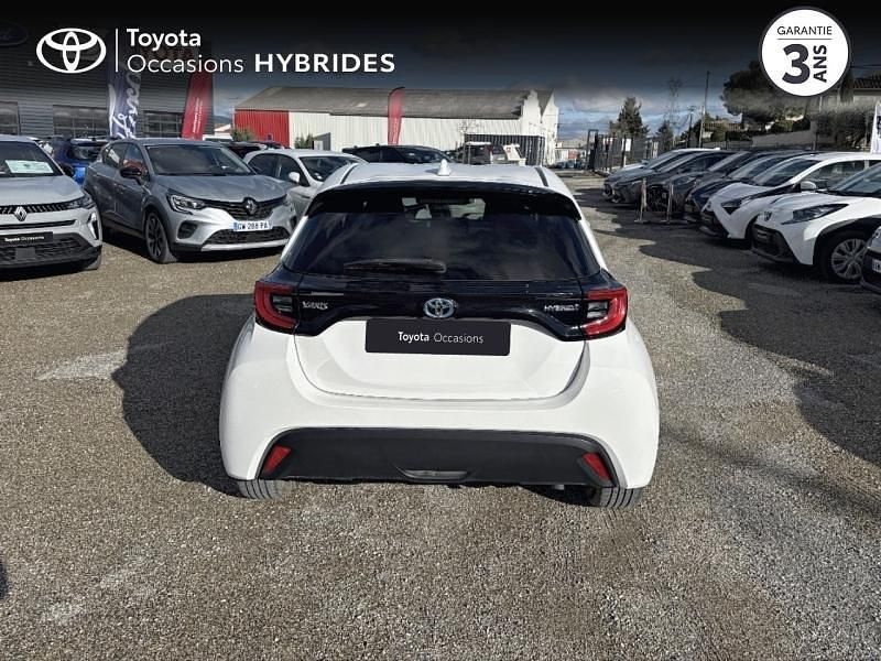 Occasion Toyota Yaris Hybrid Design 116 ch (85 kW) 2023 Blanc Berline