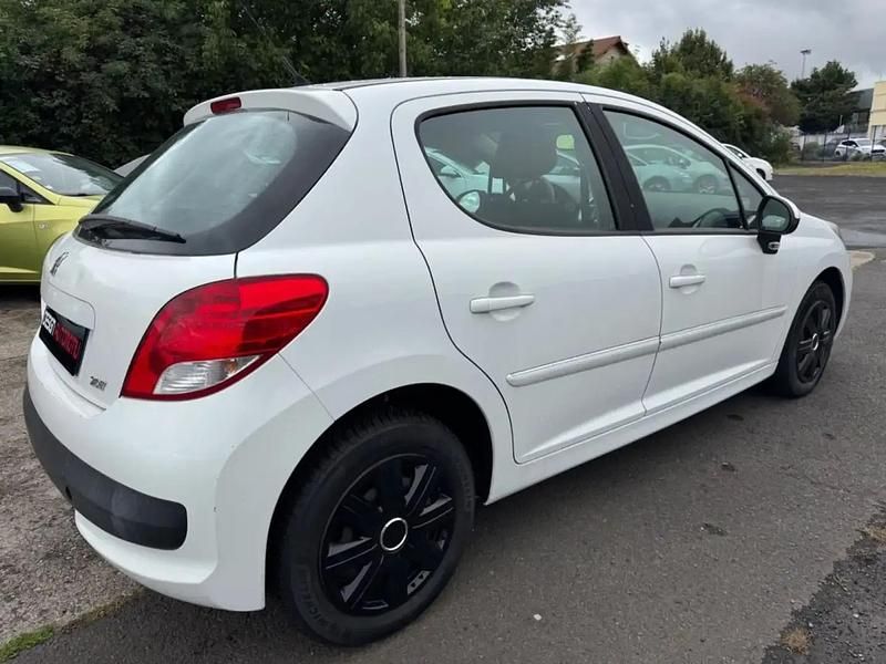 Occasion Peugeot 207 Active 92 ch (67 kW) 2011 Blanc Berline