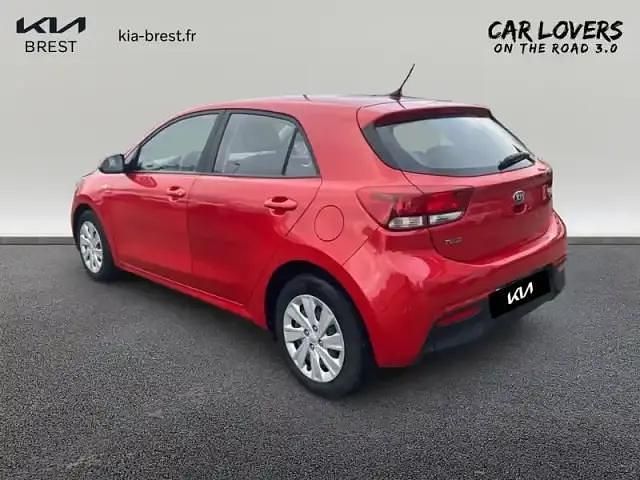 Occasion Kia Rio 84 ch (61 kW) 2019 Rouge Berline