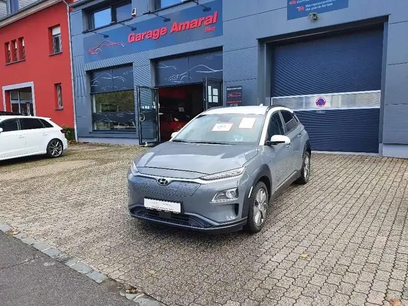 Bleu Utilisé 2022 Hyundai Kona SUV | 26 000 € - Image 1/4