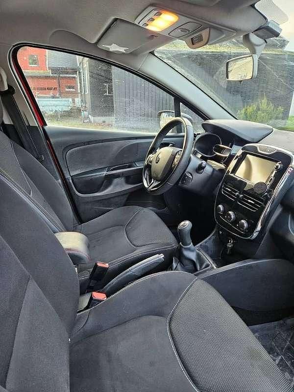 Occasion Renault Clio GrandTour Expression 90 ch (66 kW) 2013 Rouge Break