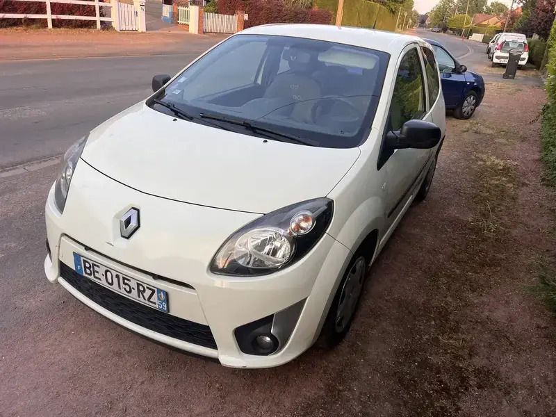 Utilisé 2011 Renault Twingo Dynamique Citadine | 2 700 € (Bon prix) - Image 1/4