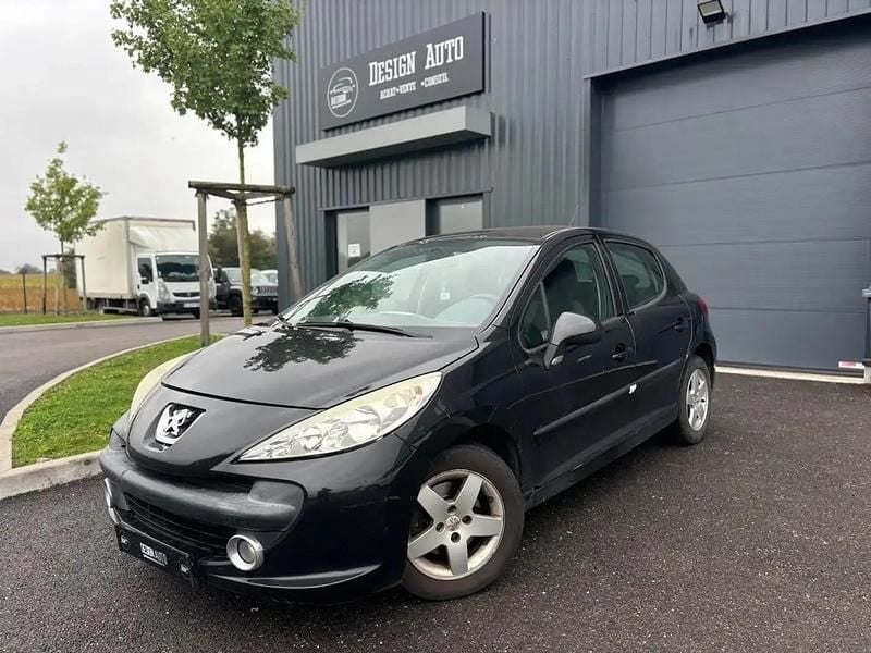 Noir Utilisé 2008 Peugeot 207 Berline | 3 990 € (Bon prix) - Image 1/4