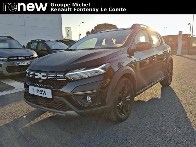 Noir Utilisé 2024 Dacia Sandero Extreme Citadine | 16 990 € (Prix assez cher) - Image 1/4