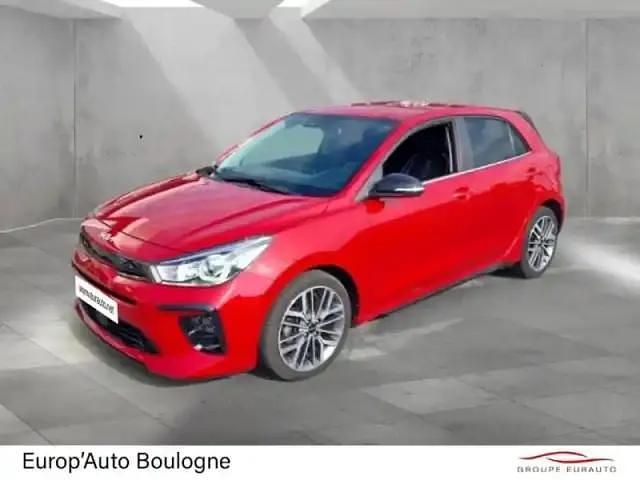 Rouge grenadine métallisé Utilisé 2023 Kia Rio GT-Line Berline | 17 990 € - Image 1/4
