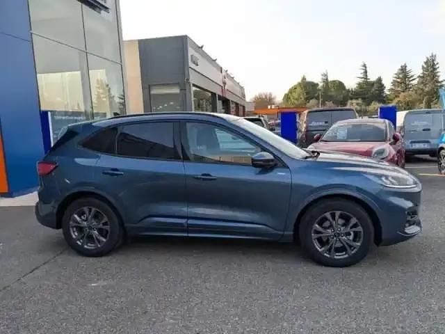 Occasion Ford Kuga ST-Line 152 ch (111 kW) 2023 Bleu azur métallisée SUV