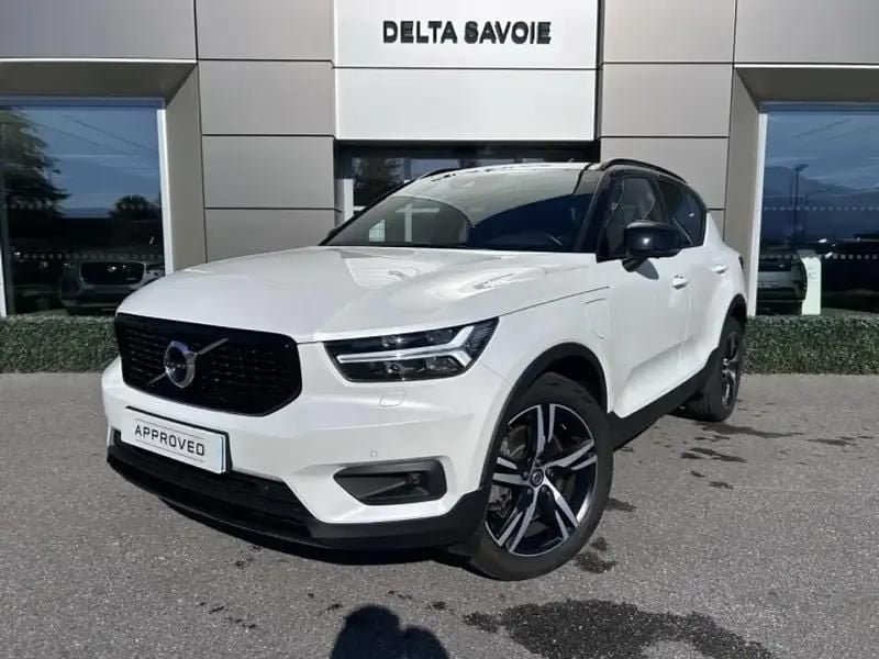 Blanc Utilisé 2020 Volvo XC40 R-Design SUV | 29 500 € (Bon prix) - Image 1/4