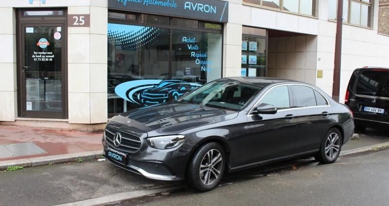 Gris Utilisé 2021 Mercedes V200 Avantgarde Monospace | 28 990 € - Image 1/4