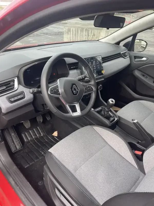 Image 2/4