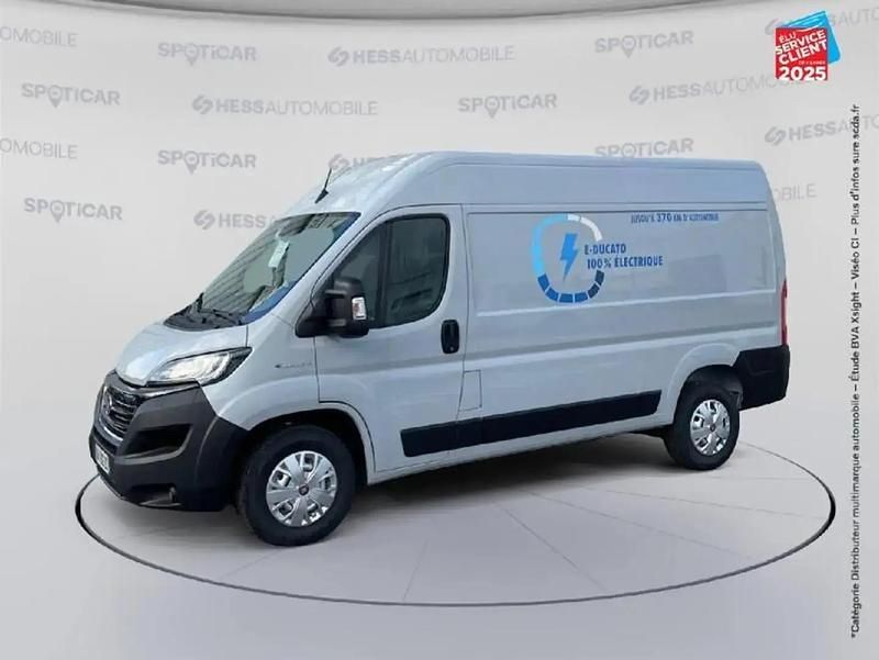 Gris Utilisé 2021 Fiat Ducato Van | 24 999 € - Image 1/4