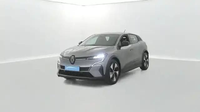 Gri Occasion 2022 Renault Megane E-Tech Berline | 21 990 € - Image 1/4
