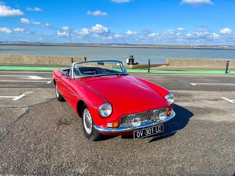 Rouge Occasion 1963 MG B Cabriolet | 19 900 € - Image 1/4