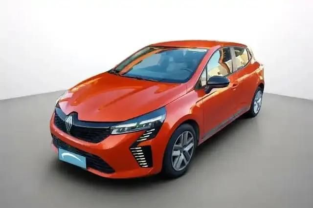 Orange valencia Occasion 2024 Renault Clio V Berline | 14 990 € (Prix juste) - Image 1/4