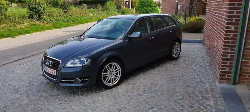 Utilisé 2010 Audi A3 Attraction Berline | 6 750 € (Prix juste) - Image 1/4