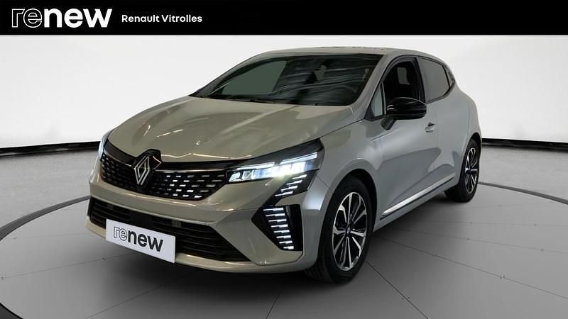Gris Utilisé 2024 Renault Clio V Techno Citadine | 16 999 € (Prix juste) - Image 1/4