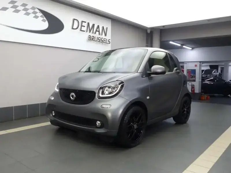 Gris Utilisé 2016 Smart ForTwo Coupé Passion Coupé | 17 500 € - Image 1/4